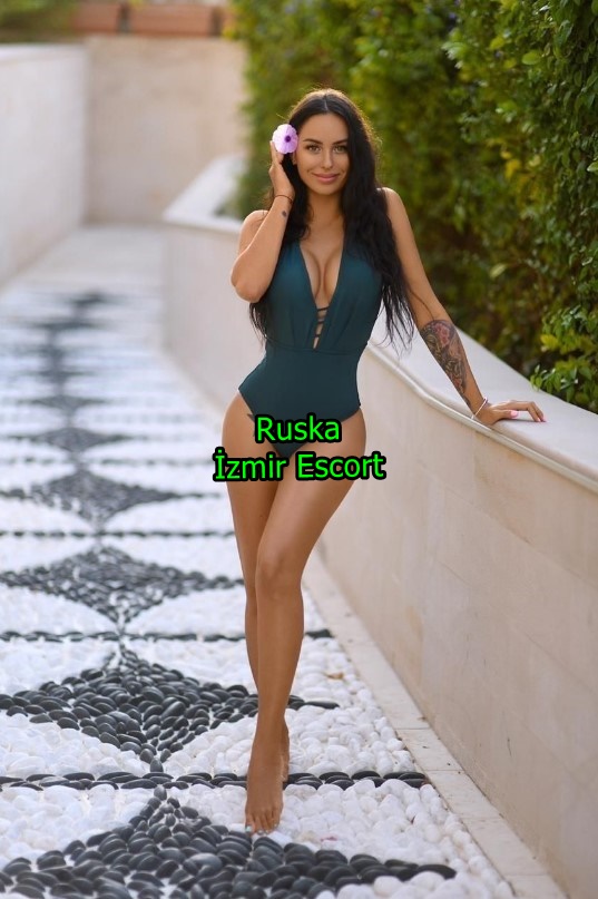 izmirescortruska-2 İzmir Escort Ruska Sert mi Yumuşak mı Sen Karar ver